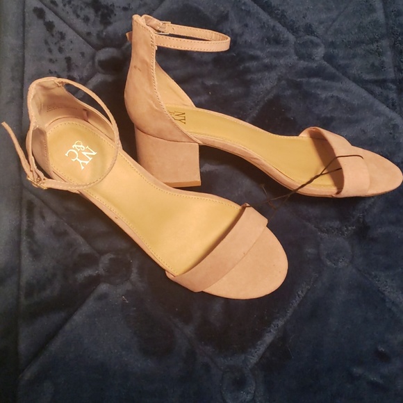 Shoes - Picture 3 of 5